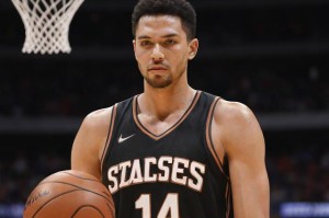 NBA2K12最新名单更新：球员数据、球队阵容、游戏特色一网打尽