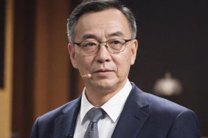 揭秘达叔传奇：从传奇主持人到网络红人的崛起之路