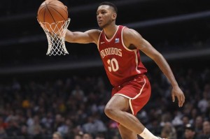 nba2k10如何进行空接技巧？