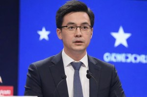LOL全明星赛解说精彩瞬间：解说员如何带你感受全明星赛的热情